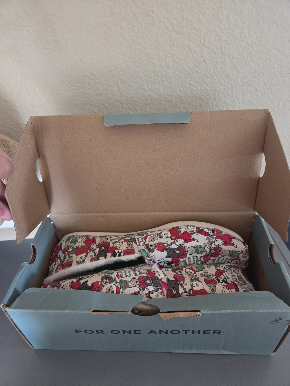 Toms Christmas Sweater Shoes in Original Box